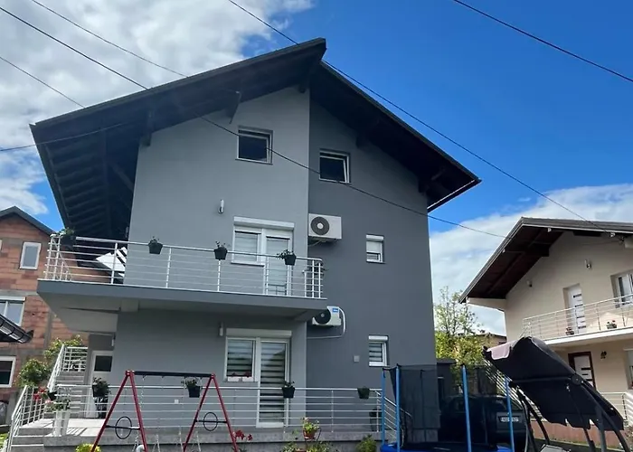 In Sarajevo * Doglodi